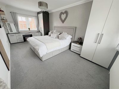 Golf Course Lane, Grimsby