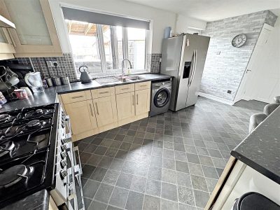 Walnut Crescent, Cleethorpes