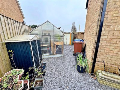 Walnut Crescent, Cleethorpes